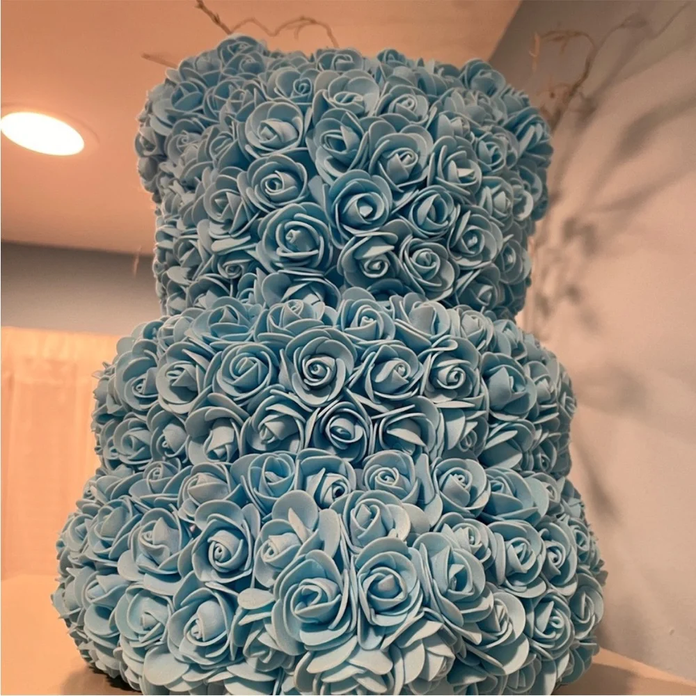 Blue and white foam rose bear - Picture 3 of 4